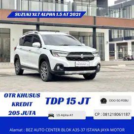 Suzuki XL7 1.5 ALPHA AT 2021 Putih