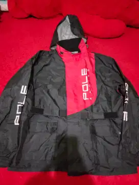 Jaket outdoor anti air