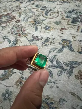 Batu Zamrud/ Jamrud