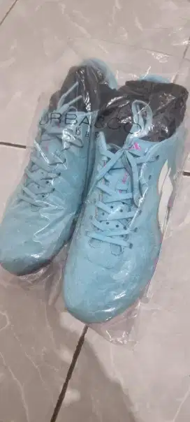 Sepatu Futsal Ortuseight Catalyst Houndstooth FG - Cyan White (Second)