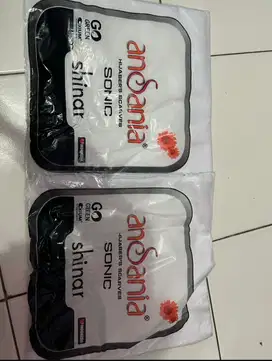 Kerudung warna putih