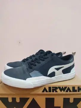 FOR SALE! Airwalk J.O.P Sneakers Black Size 9