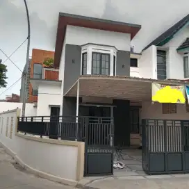 Rumah Baru 2 lantai dekat Margacinta Park Buah batu