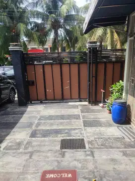 *Dijual Rumah  di kelapa Gading. Cocok buat Usaha dan dekat LRT*