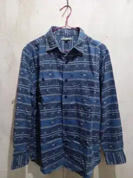 Kemeja lengan panjang UNIQLO size M