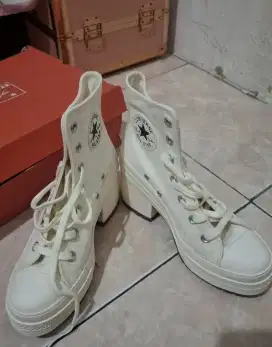 Converse 70 Deluxe Heels (New)
