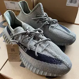 SEPATU ADIDAS YEEZY BOOST 350 V2 GRANITE HQ2059 44 BNIB