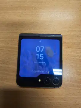 Samsung Z Flip 5 - 8/512 GB