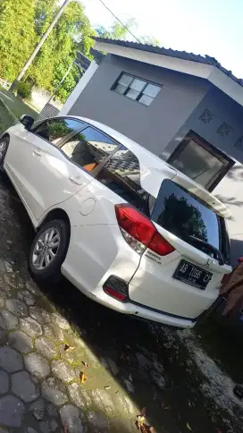 Mobilio E MT Km 30rb