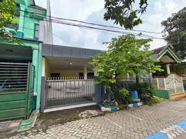 Turun Harga ! Rumah Bagus Terawat Griya Kebraon Surabaya