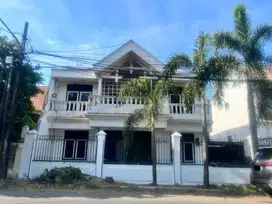 Turun Harga ! Rumah 2 Lantai Bagus Ketintang Madya Surabaya