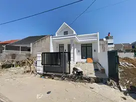 Rumah Baru siap huni di Cisaranten kota bandung