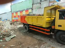 Jasa buang gragal bekas bongkaran rumah,sampah proyek dll