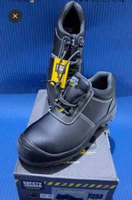 Sepatu Safety Jogger Aura S3S ukuran 43