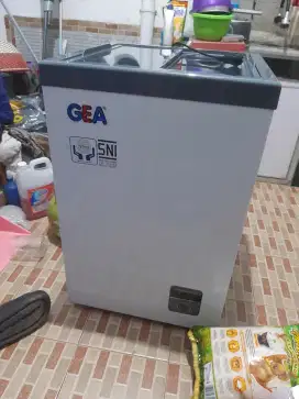Di jual Freezer box GEA