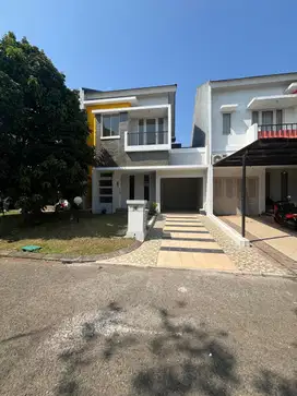 DISEWAKAN RUMAH CLUSTER MILANO PARAMOUNT  GADING SERPONG