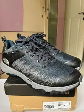 NEW - THE NORTH FACE MEN ULTRA FASTPACK LV WOVEN SIZE 10/43