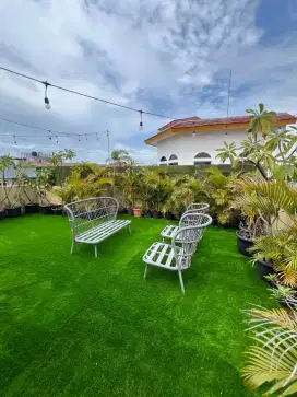 Cuci Gudang Rumput Sintetis