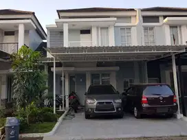 Di jual rumah 2 lantai di cluster havana modernland Tangerang