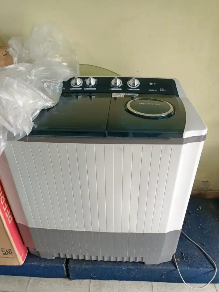 Mesin cuci 2 tabung LG