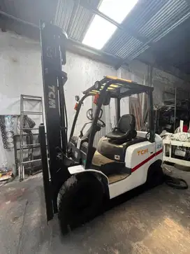 Forklift TCM Inoma 2,5 Ton. Mast 4.5 Meter. Elpiji..