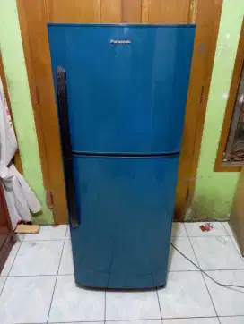 Kulkas 2 pintu merk panasonic