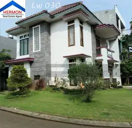 Dijual Cepat Rumah Hoek siap huni di Legenda wisata Cibubur , Bisa KPR