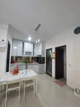 Di Jual Rumah Green Village Furnish, Cipondoh, Tangerang Siap Huni