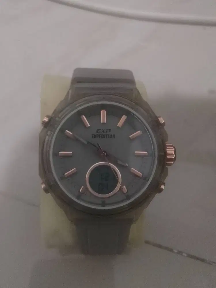 Dijual jam expedition wanita