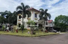 Dijual Rumah Cantik dan Besar di Sutera Harmoni Kawasan Alam Sutera
