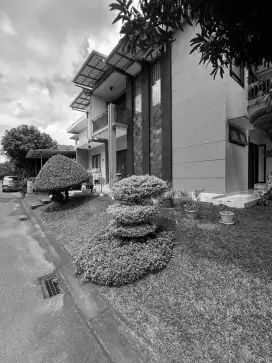 TURUN HARGA Dijual Rumah Hoek siap Huni Sevilla BSD