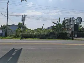 Tanah Kering Siap Bangun di Jalan Raya Adi Sucipto Colomadu Solo