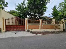 Rumah Hitung Tanah Tengah Kota Di Manahan Banjarsari Solo