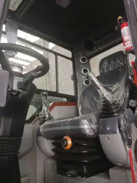 excavator hwl80