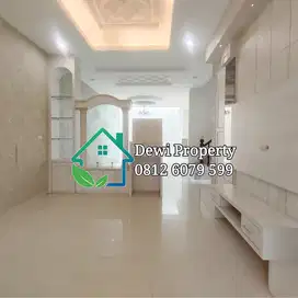 DIJUAL VILLA KOMP CEMARA ASRI JLN AZALEA