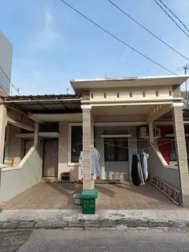 Disewakan rumah per 6 bulan / per tahun