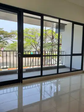 BRAND NEW Ruko gandeng dengan balcony di Greenwich Business Park, BSD