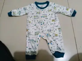 Baju bayi merk calmet