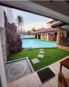 Rumah disewakan / dijual dekat Pakuwon PTC ada pool