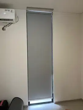 Roller blind tirai gulung