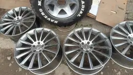 AMG ring 19x8.5/9.5in ET 45 hole 5 pcd 114,3