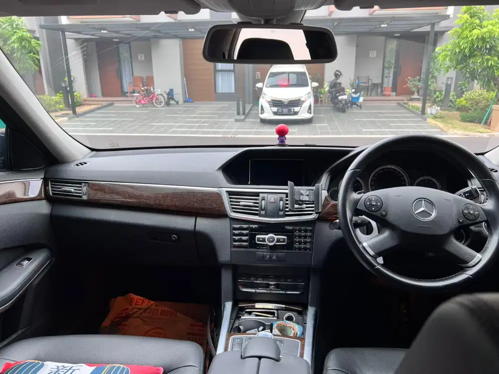 Mercedes-Benz E250 2012 Bensin