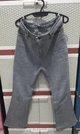 Di jual celana Jeans uk 38