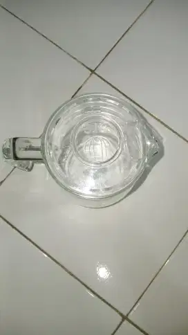 TEKO KACA / KETEL KACA ada 2 pcs (per pcs 30.000)