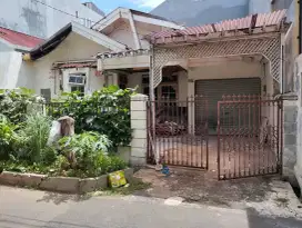 Dijual Rumah standard hitung tanah di Kelapa Nias