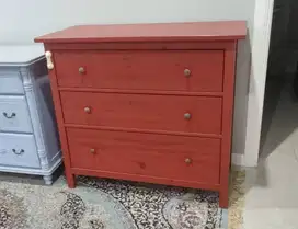 IKEA Hemnes drawer merah