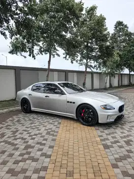 Maserati Quattroporte Sport GTS 4.7 Rare Full Mods Silver on Red V8 S