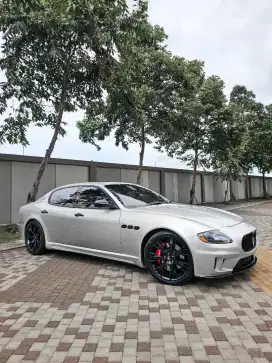 Maserati Quattroporte Sport GTS 4.7 Rare Full Mods Silver on Red V8 S
