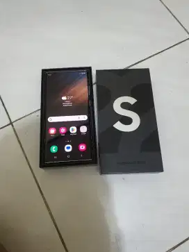 Samsung S22 Ultra 5G 12/256 Sein fullset mlusss like new josss