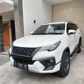 Toyota Fortuner VRZ TRD AT 2016